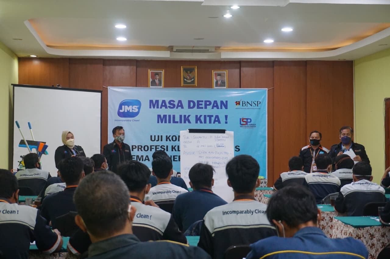 Contoh media sosial LSP